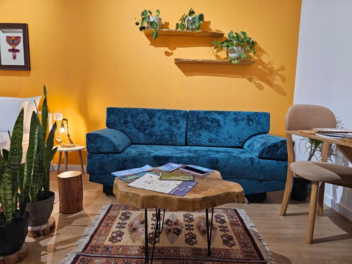 Vibe Studio Apartment Тирана Екстериор снимка