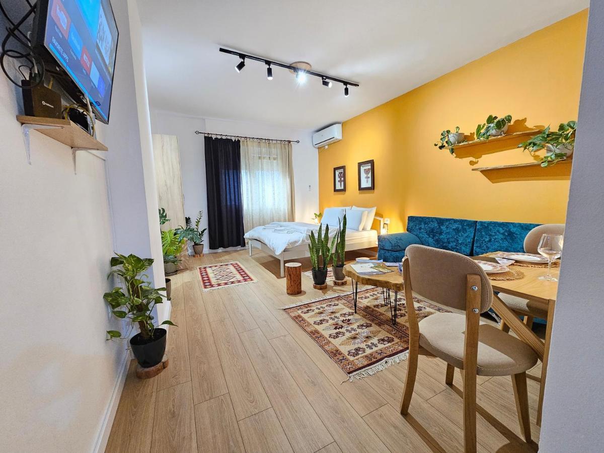 Vibe Studio Apartment Тирана Екстериор снимка