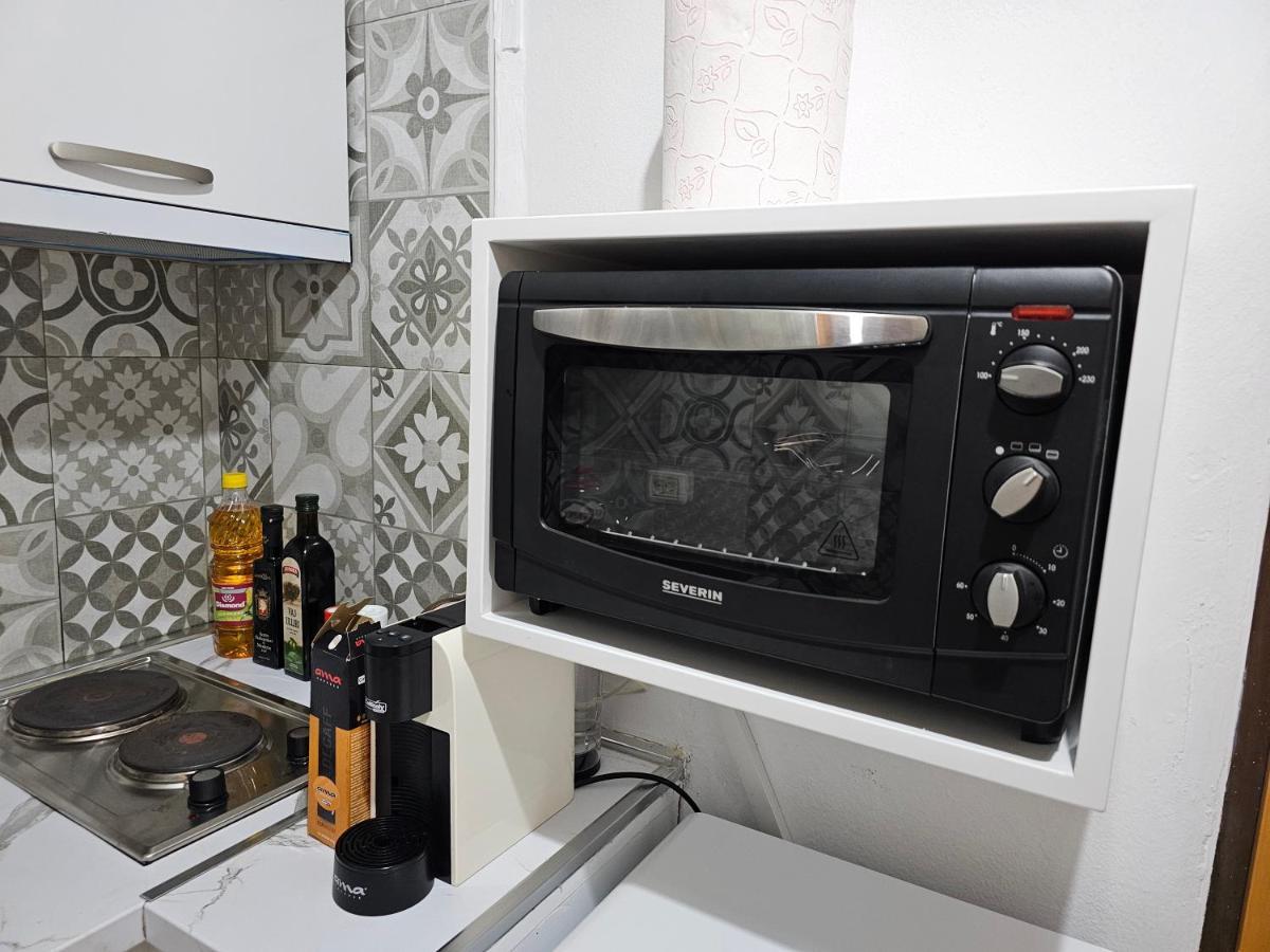 Vibe Studio Apartment Тирана Екстериор снимка